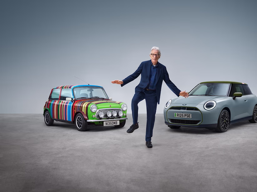 Sir Paul Smith bersama Classic Mini Signature Stripe dan MINI Paul Smith Edition Statement Grey